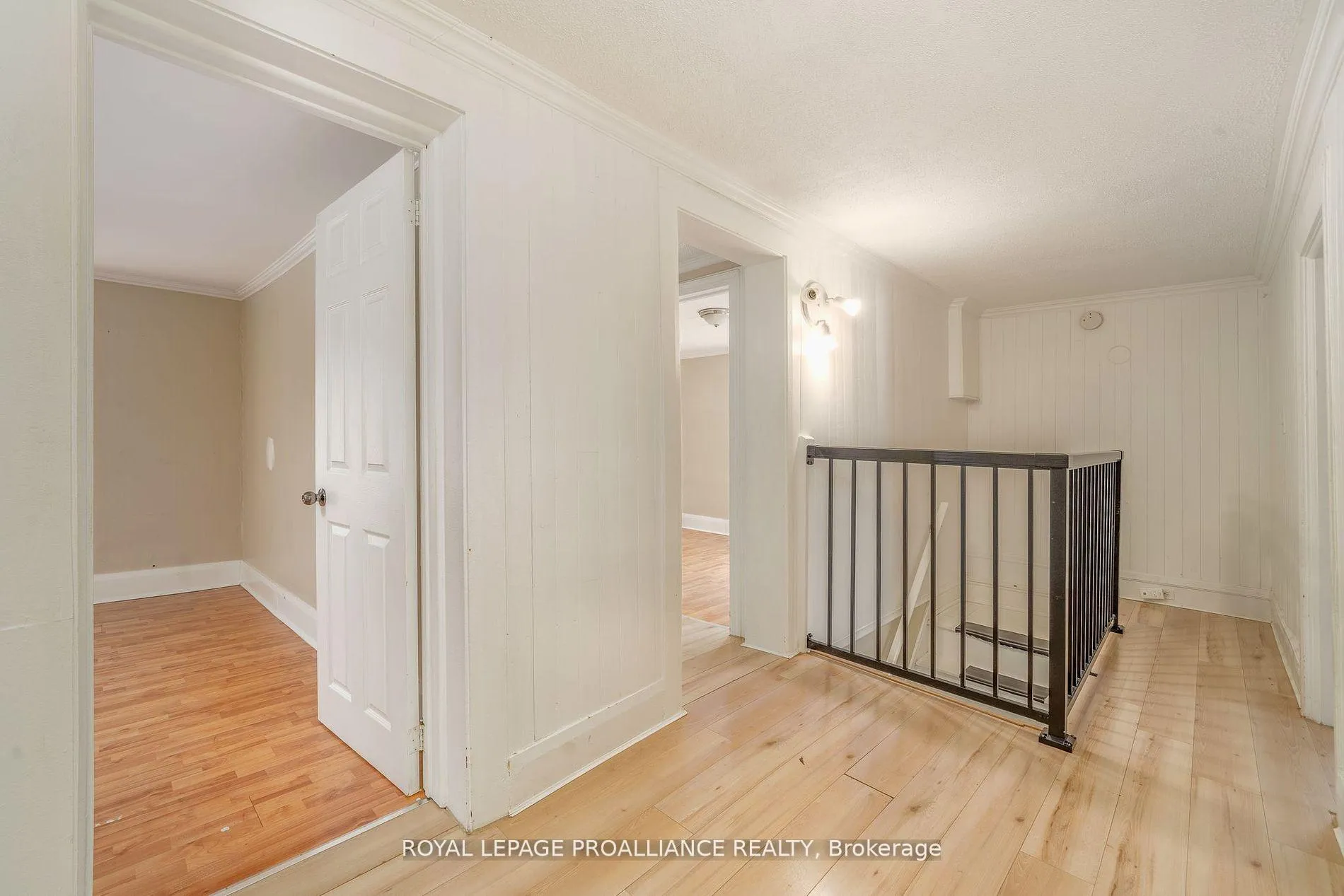 Photo 9 of 16 Bridge Street, Prince Edward County, Picton Ward — HOMEH