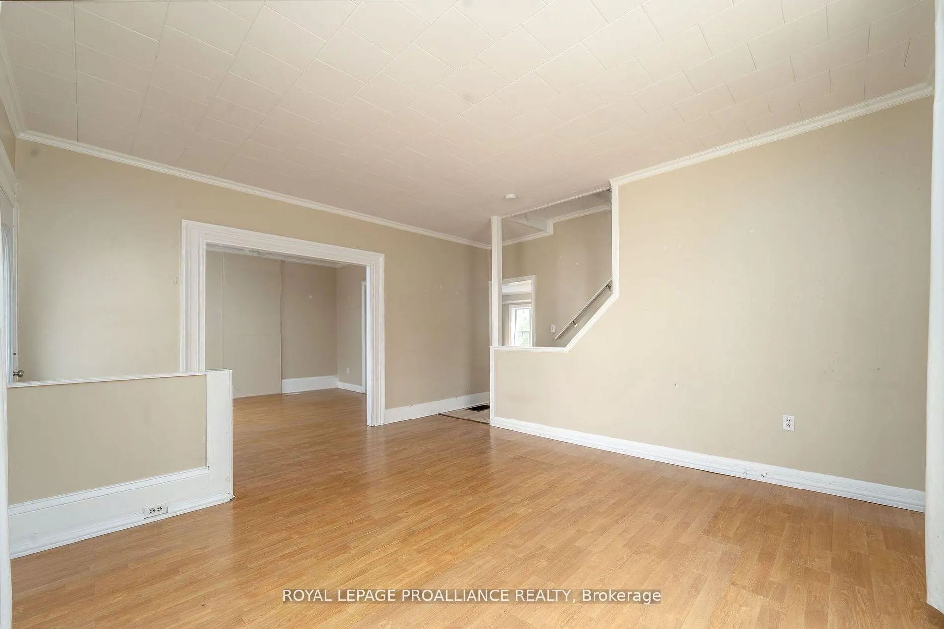 Photo 19 of 16 Bridge Street, Prince Edward County, Picton Ward — HOMEH