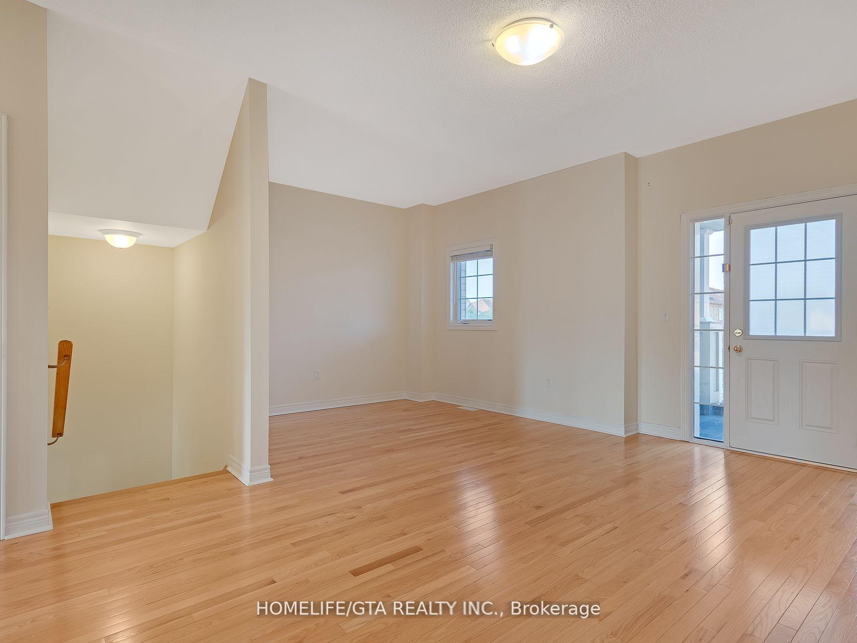 Photo 10 of 1757 Carousel Drive, Pickering, Duffin Heights — HOMEH