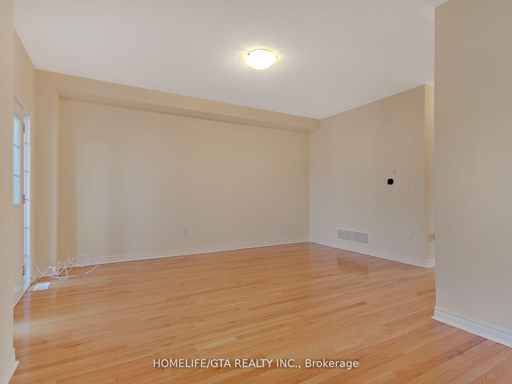 Photo 12 of 1757 Carousel Drive, Pickering, Duffin Heights — HOMEH