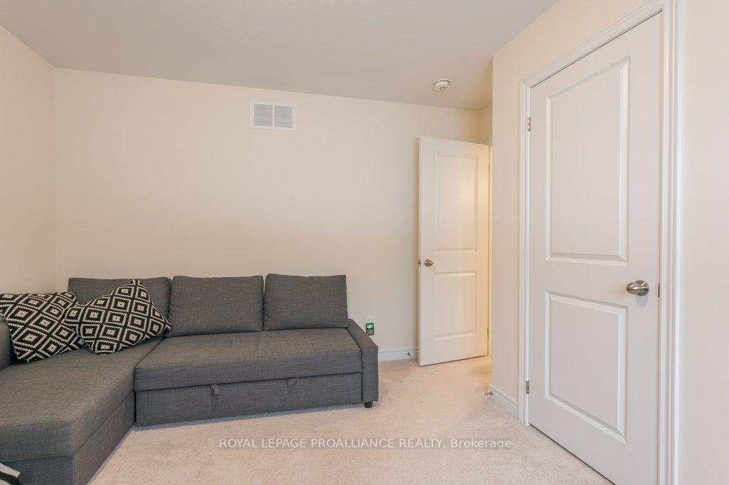 Photo 38 of 477 Grange Way, Peterborough, Northcrest Ward 5 — HOMEH