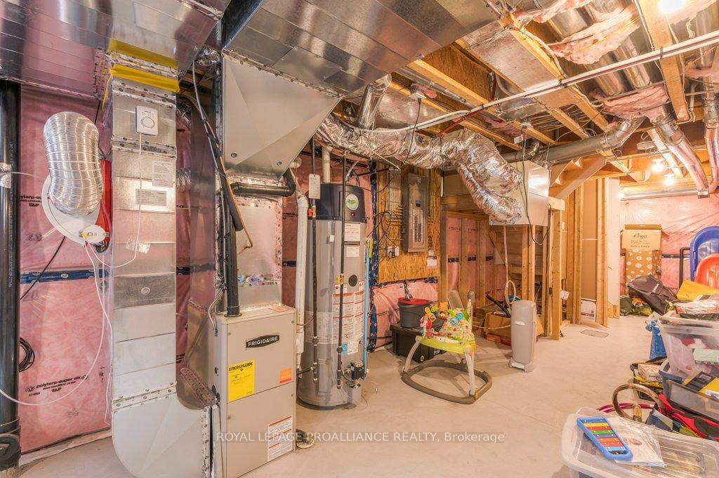 Photo 43 of 477 Grange Way, Peterborough, Northcrest Ward 5 — HOMEH