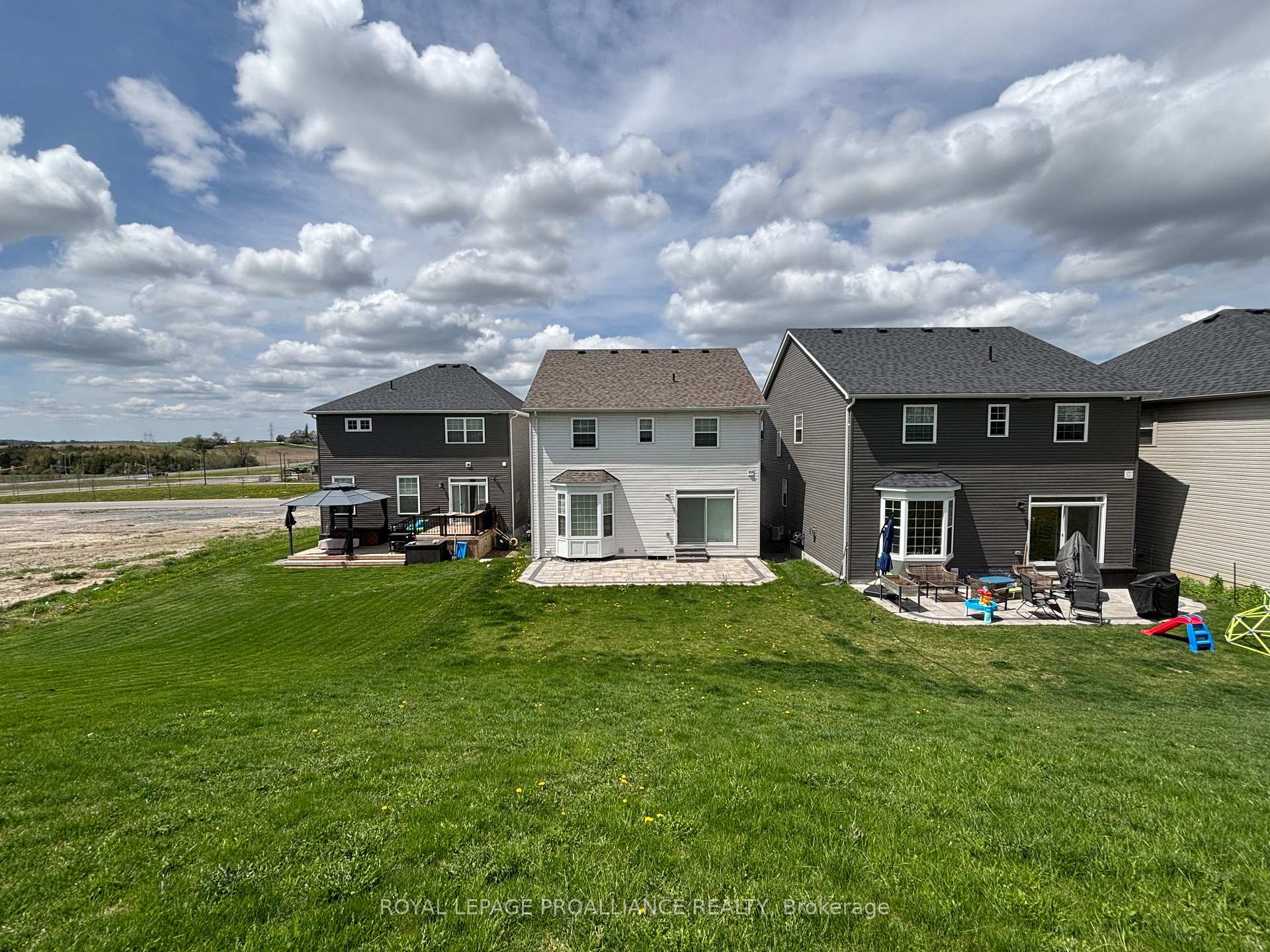 Photo 46 of 477 Grange Way, Peterborough, Northcrest Ward 5 — HOMEH