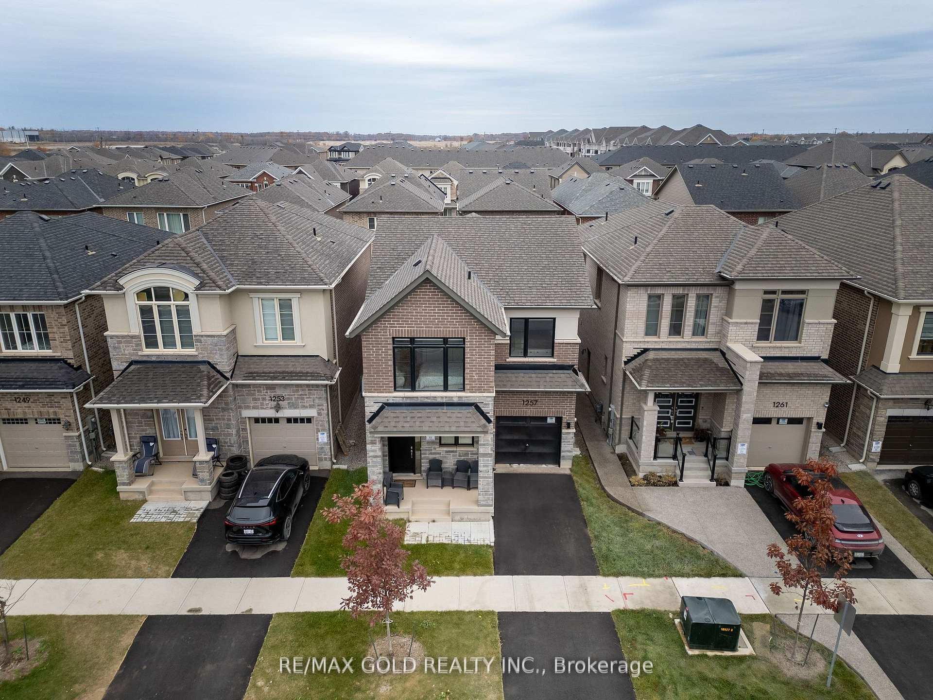 Front of 1257 Trudeau Drive