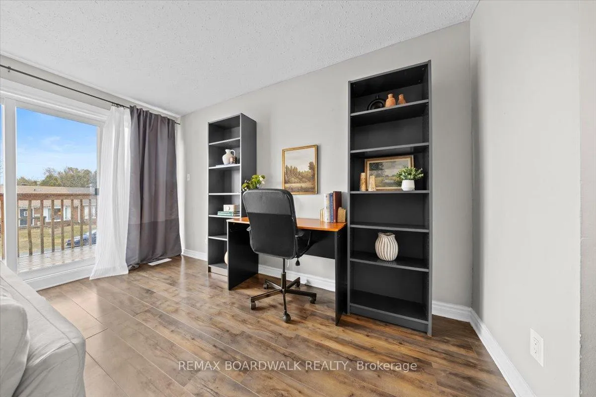 Photo 13 of Unit E, 278 Dalehurst Drive E, Ottawa, Tanglewood — HOMEH