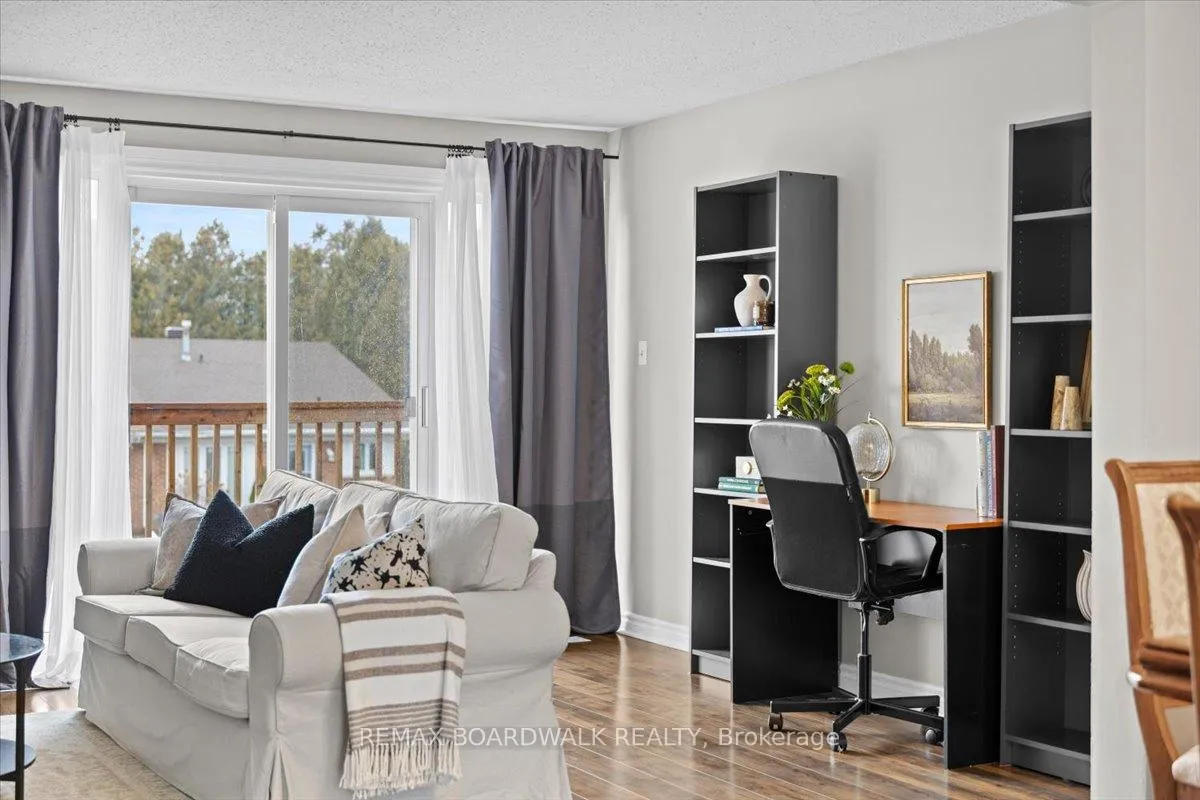 Photo 14 of Unit E, 278 Dalehurst Drive E, Ottawa, Tanglewood — HOMEH