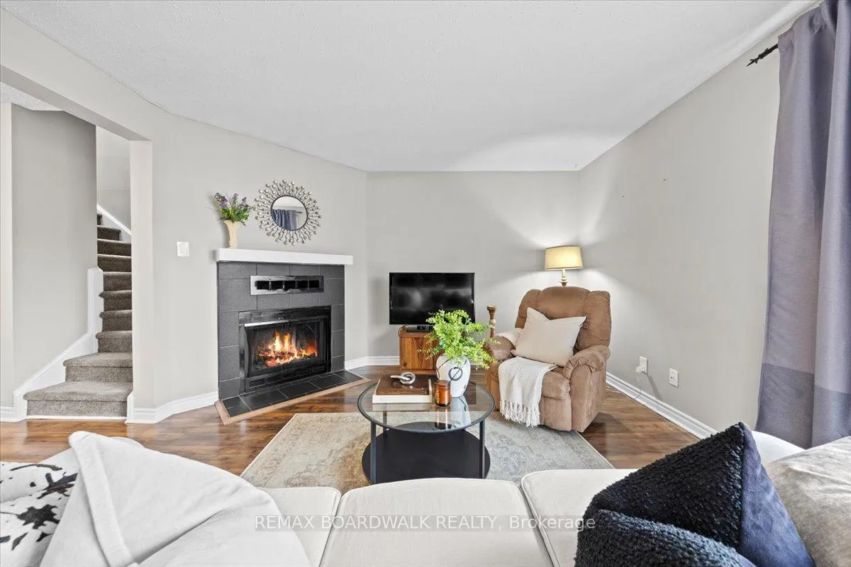Photo 17 of Unit E, 278 Dalehurst Drive E, Ottawa, Tanglewood — HOMEH
