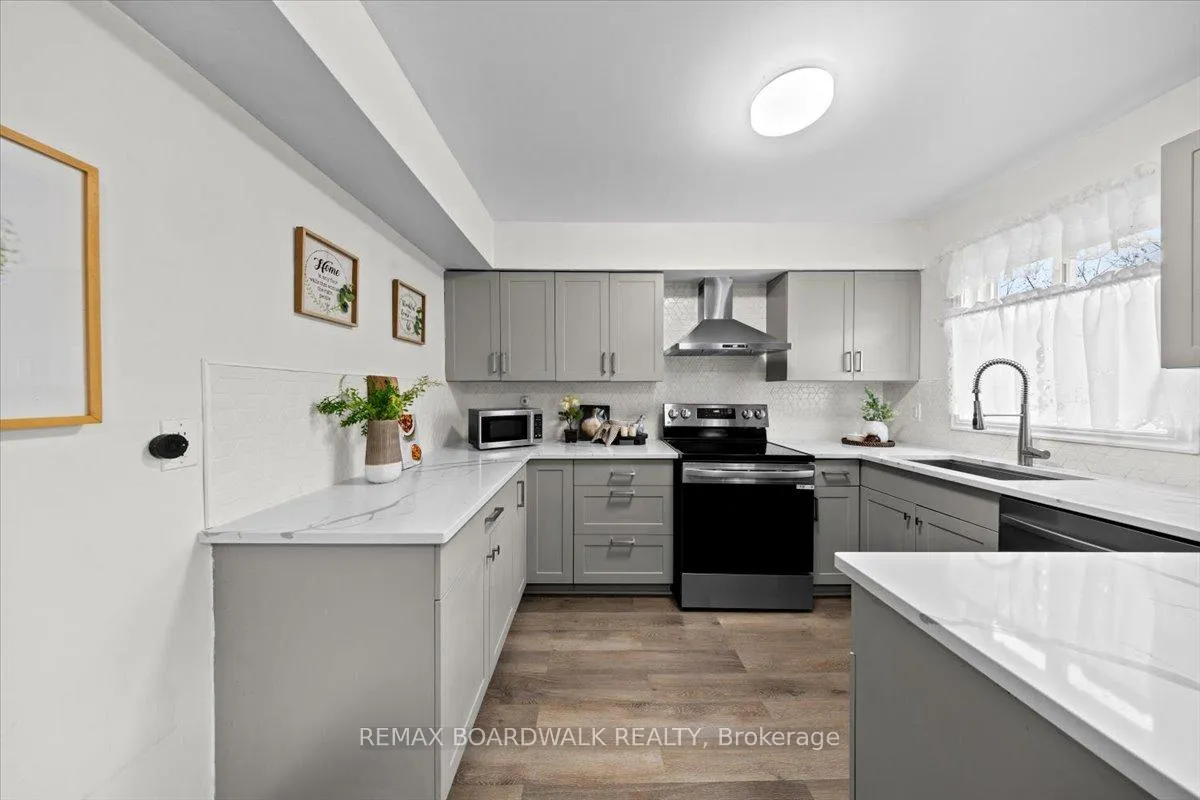 Photo 22 of Unit E, 278 Dalehurst Drive E, Ottawa, Tanglewood — HOMEH