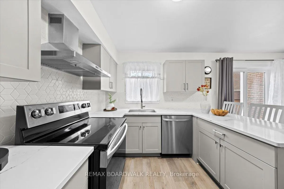 Photo 24 of Unit E, 278 Dalehurst Drive E, Ottawa, Tanglewood — HOMEH