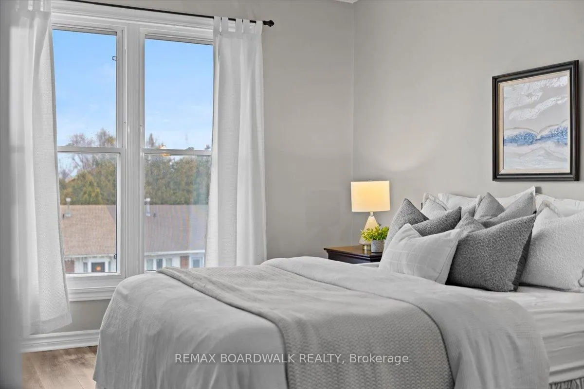 Photo 41 of Unit E, 278 Dalehurst Drive E, Ottawa, Tanglewood — HOMEH
