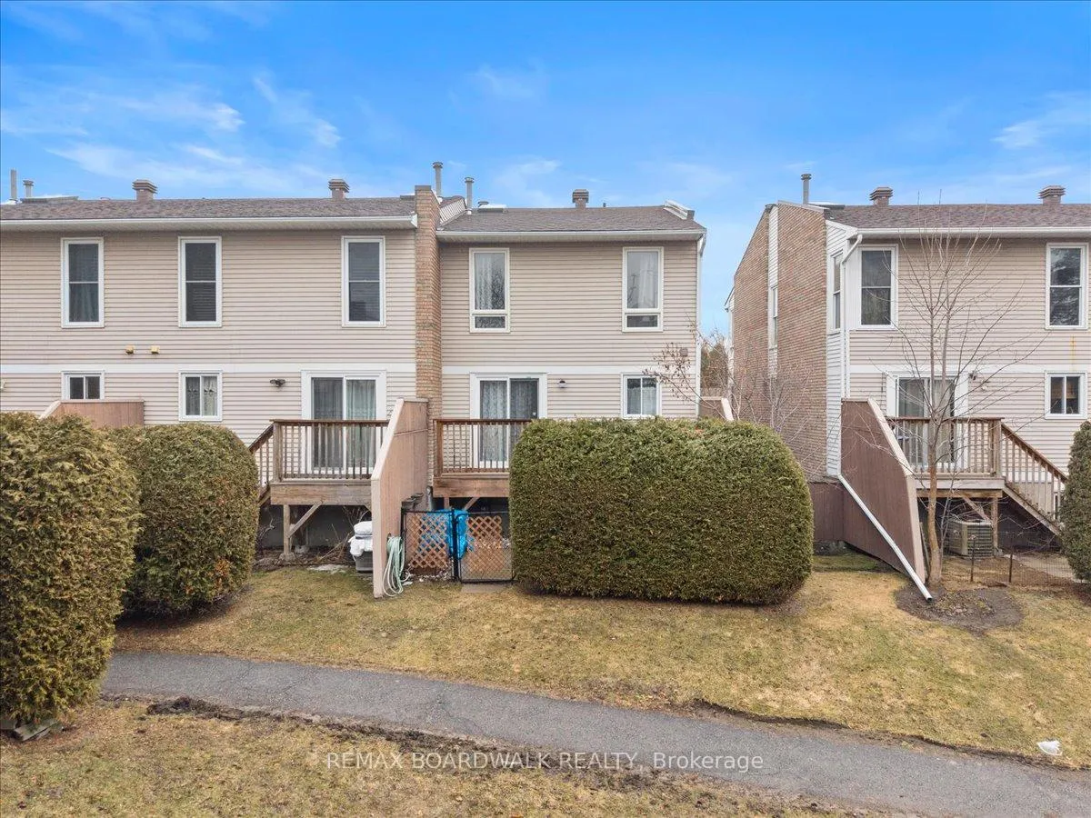 Photo 46 of Unit E, 278 Dalehurst Drive E, Ottawa, Tanglewood — HOMEH