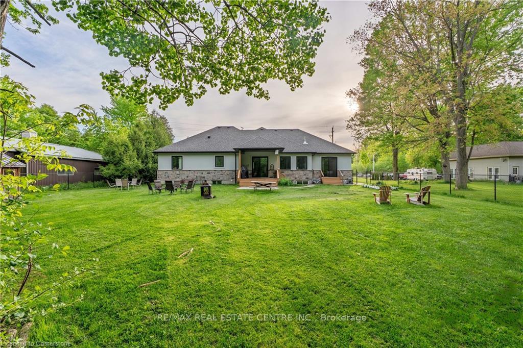 Photo 33 of 1011 Townline Road, Puslinch, Crieff/Aikensville/Killean — HOMEH