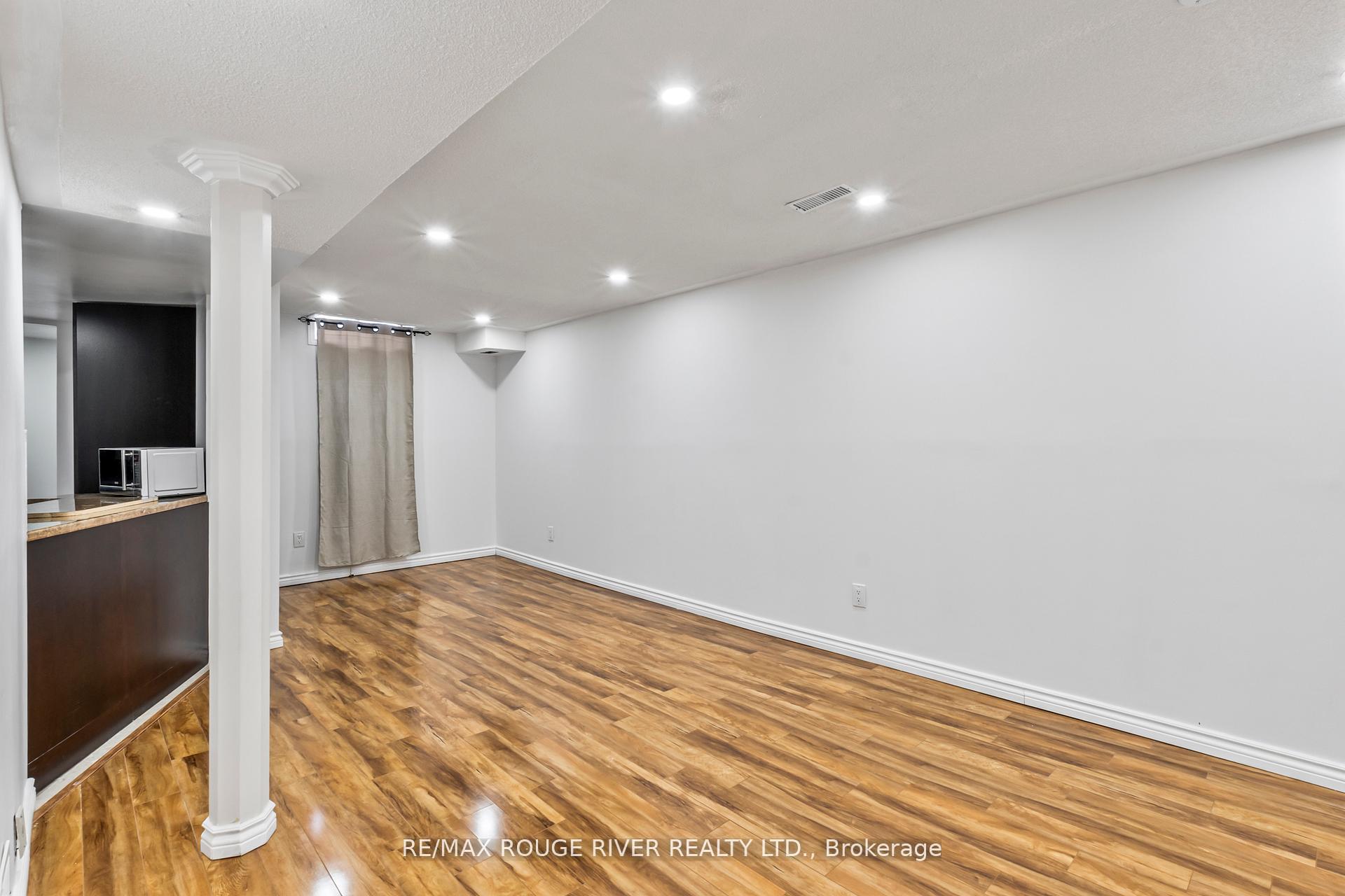 Photo 7 of 2292 Chapman Court, Pickering, Brock Ridge — HOMEH