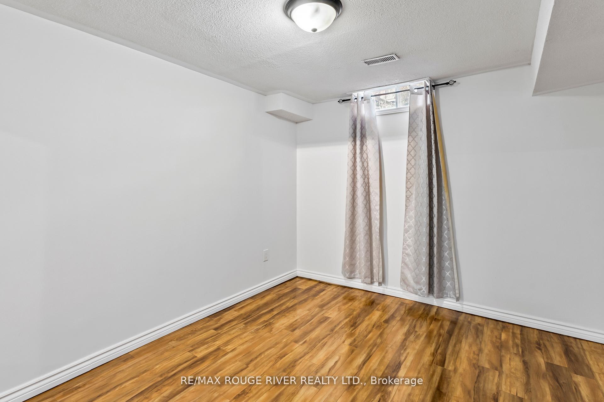 Photo 14 of 2292 Chapman Court, Pickering, Brock Ridge — HOMEH