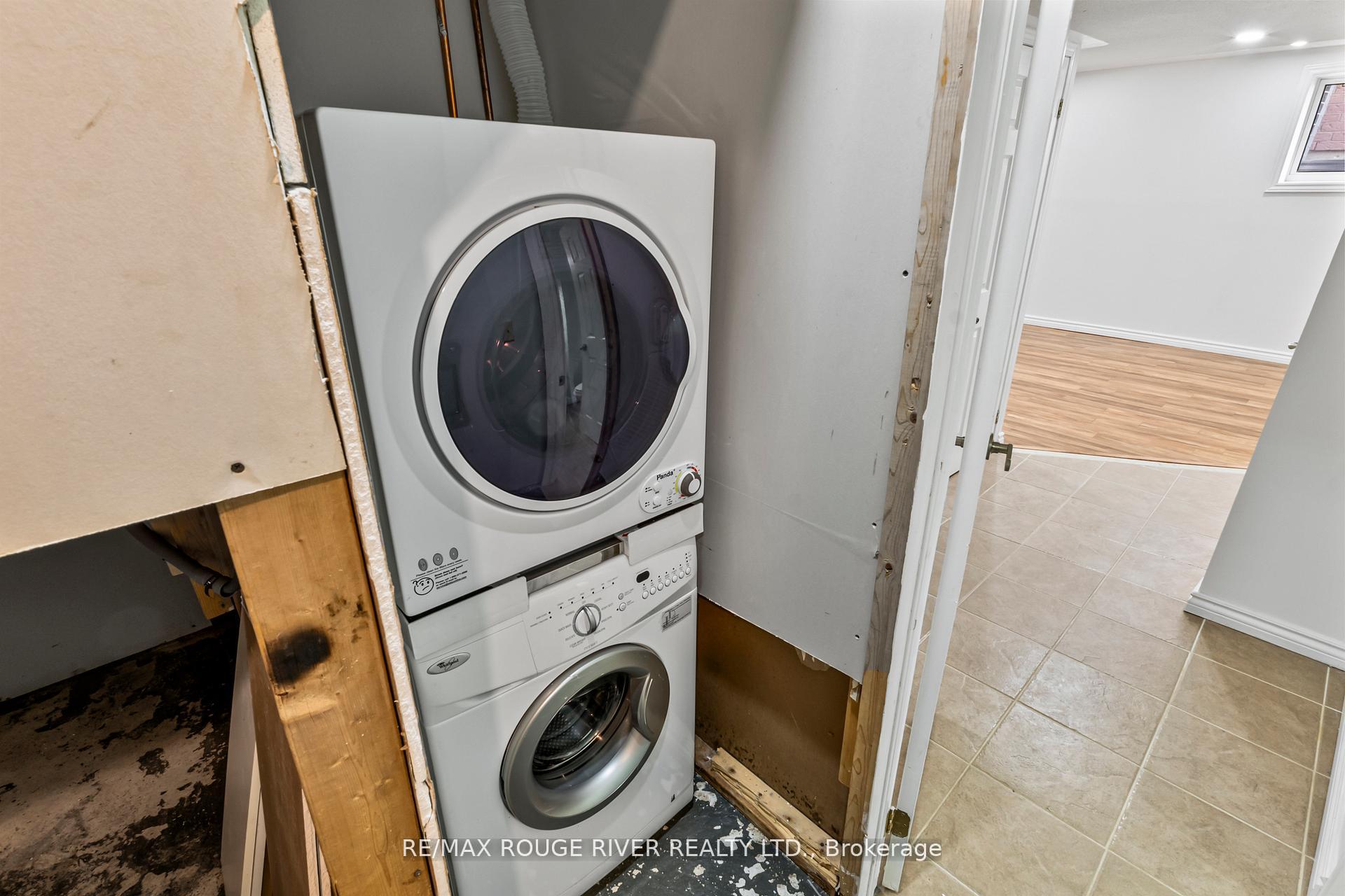 Photo 15 of 2292 Chapman Court, Pickering, Brock Ridge — HOMEH