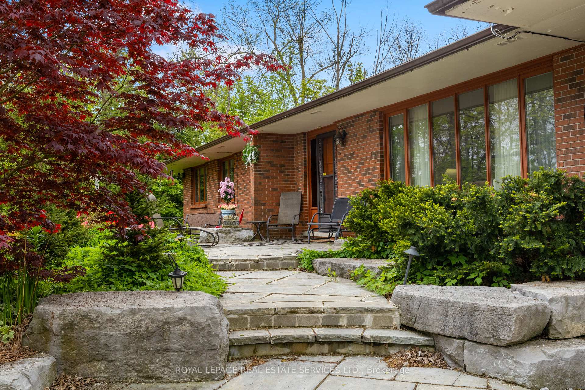 Front of 4711 Watson Road South S