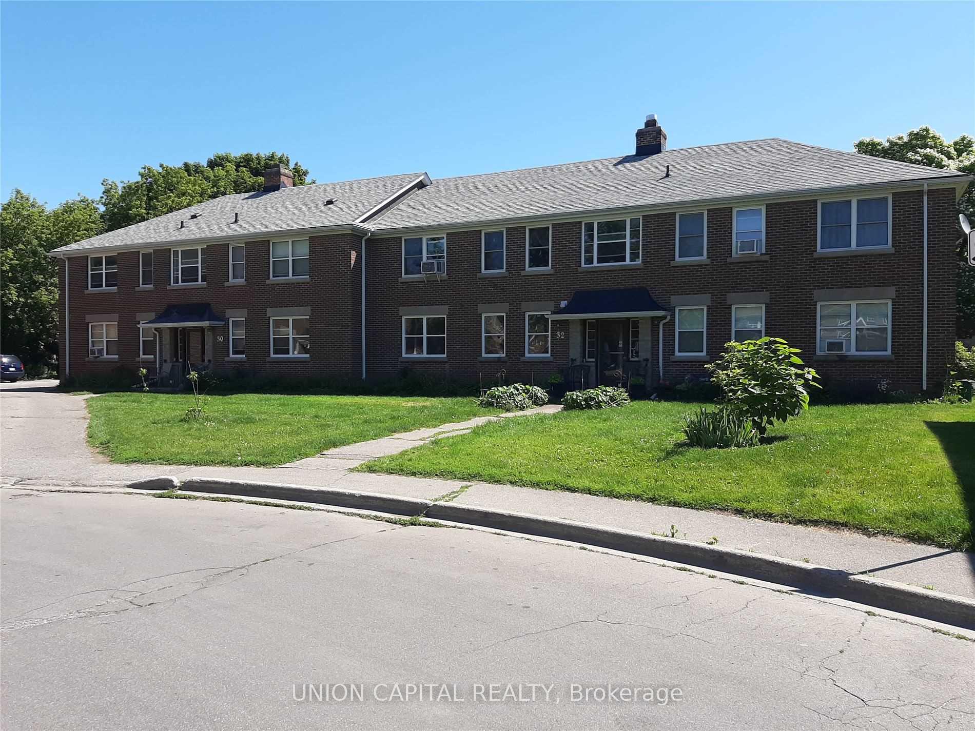 Front of Unit 9, 30 Lasalle Court