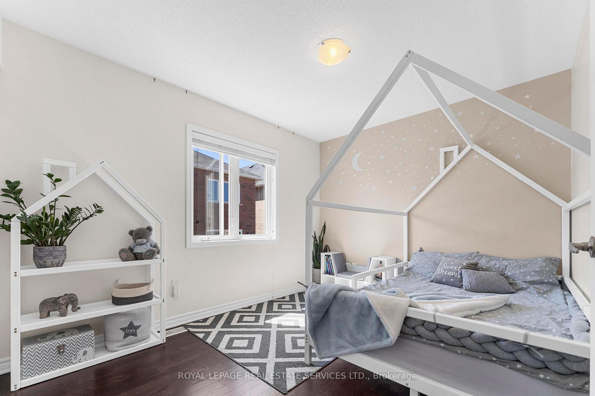 Photo 23 of 221 Chilver Heights, Milton, Ford — HOMEH