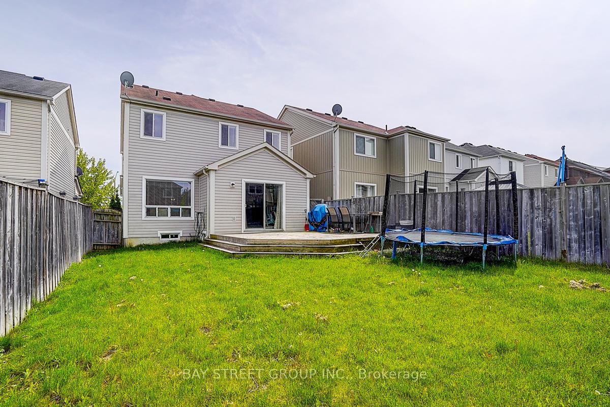 Photo 22 of 1322 Whitelaw Avenue, Oshawa, Pinecrest — HOMEH
