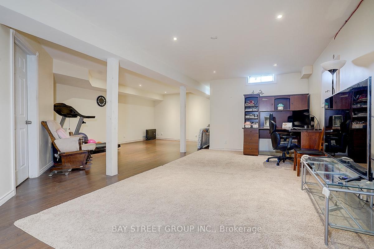 Photo 24 of 1322 Whitelaw Avenue, Oshawa, Pinecrest — HOMEH