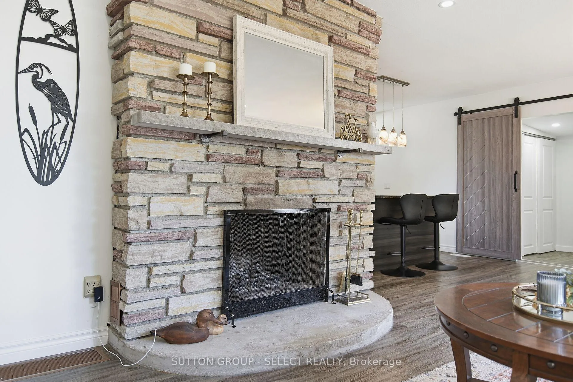 Photo 14 of 21069 Riverview Drive, Thames Centre, Rural Thames Centre — HOMEH