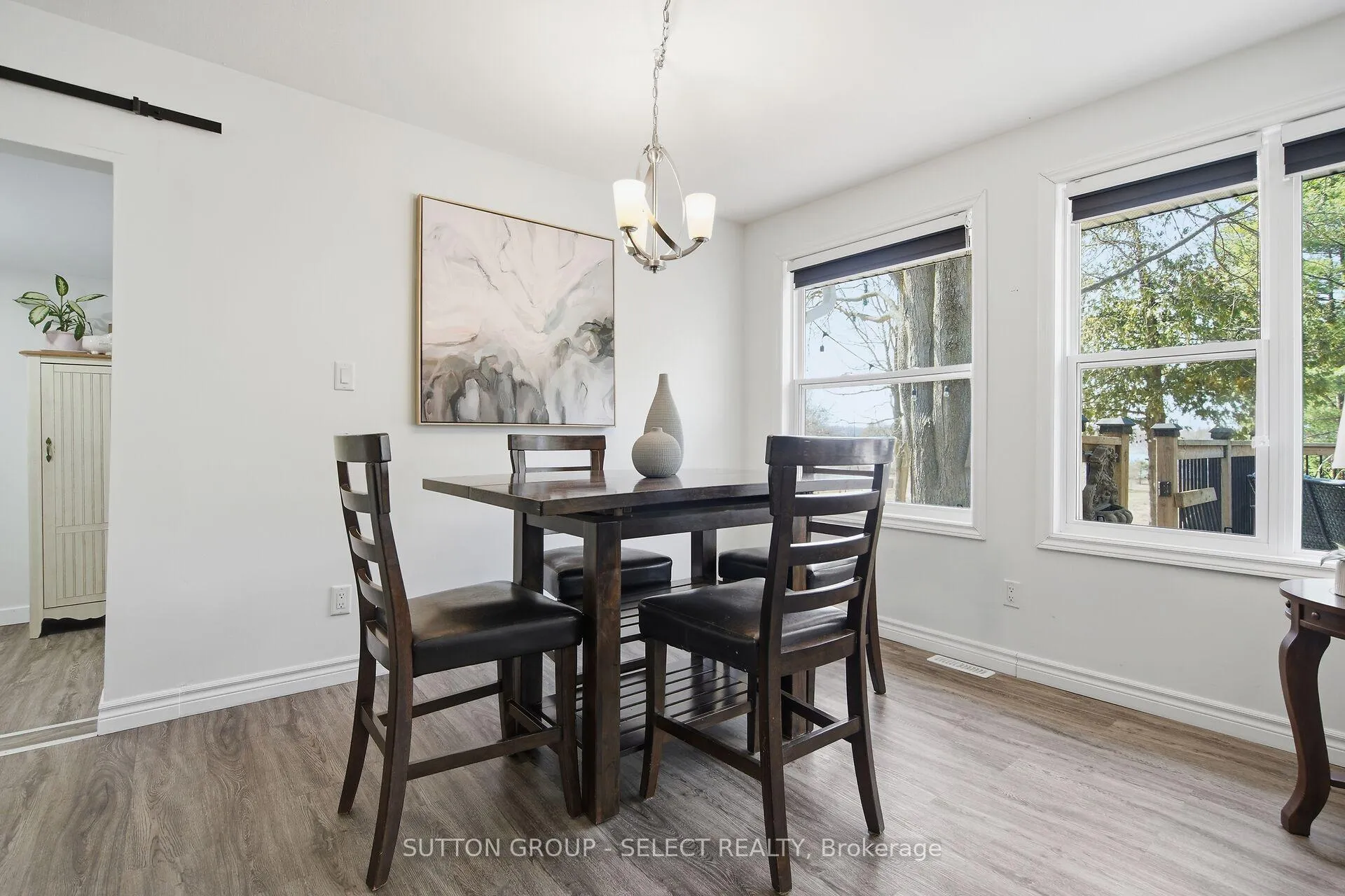 Photo 15 of 21069 Riverview Drive, Thames Centre, Rural Thames Centre — HOMEH