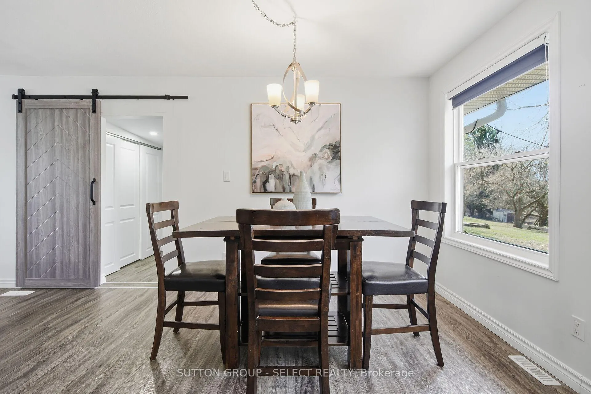 Photo 16 of 21069 Riverview Drive, Thames Centre, Rural Thames Centre — HOMEH