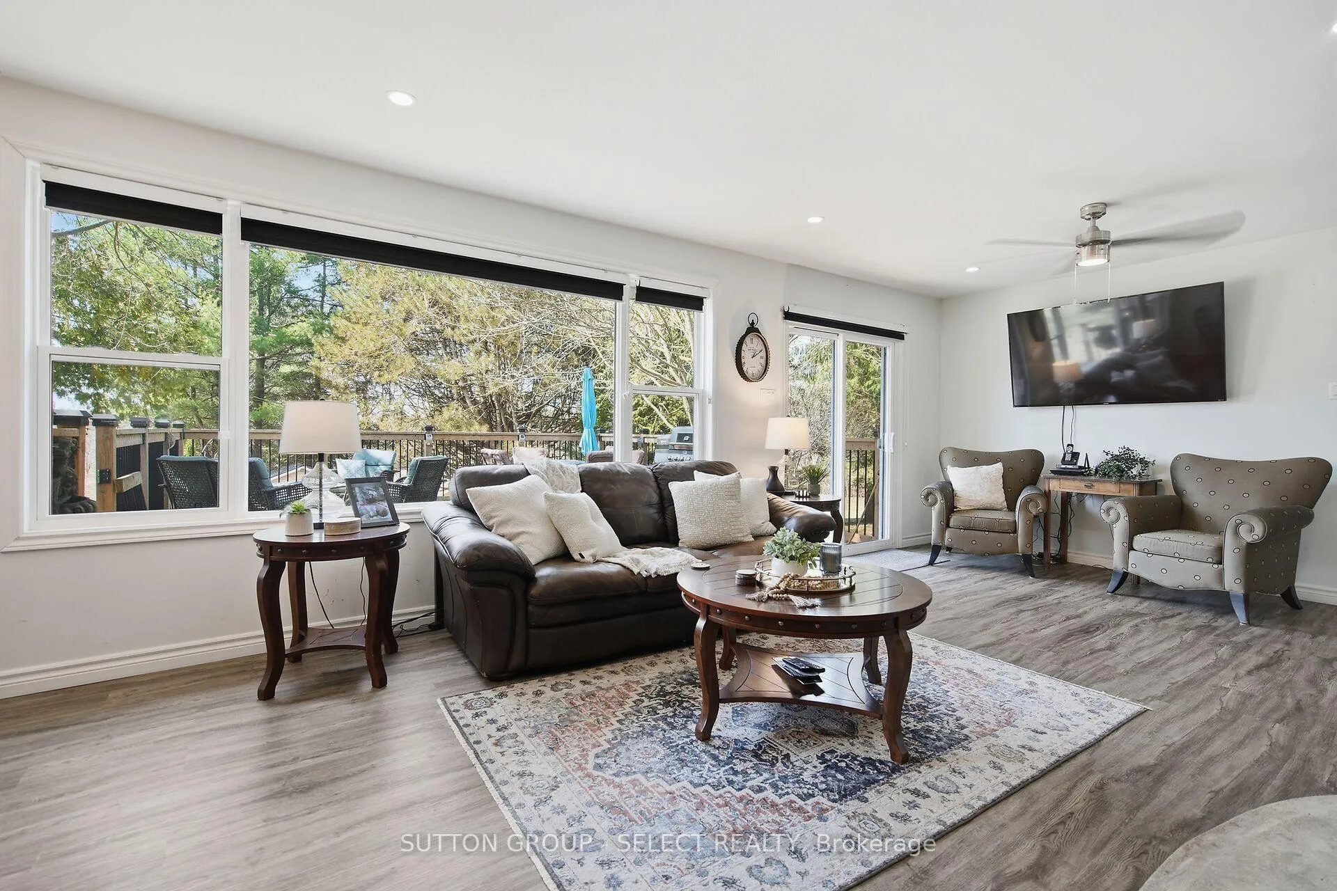 Photo 21 of 21069 Riverview Drive, Thames Centre, Rural Thames Centre — HOMEH