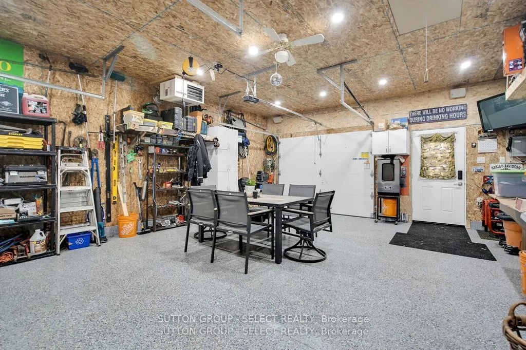 Photo 31 of 21069 Riverview Drive, Thames Centre, Rural Thames Centre — HOMEH