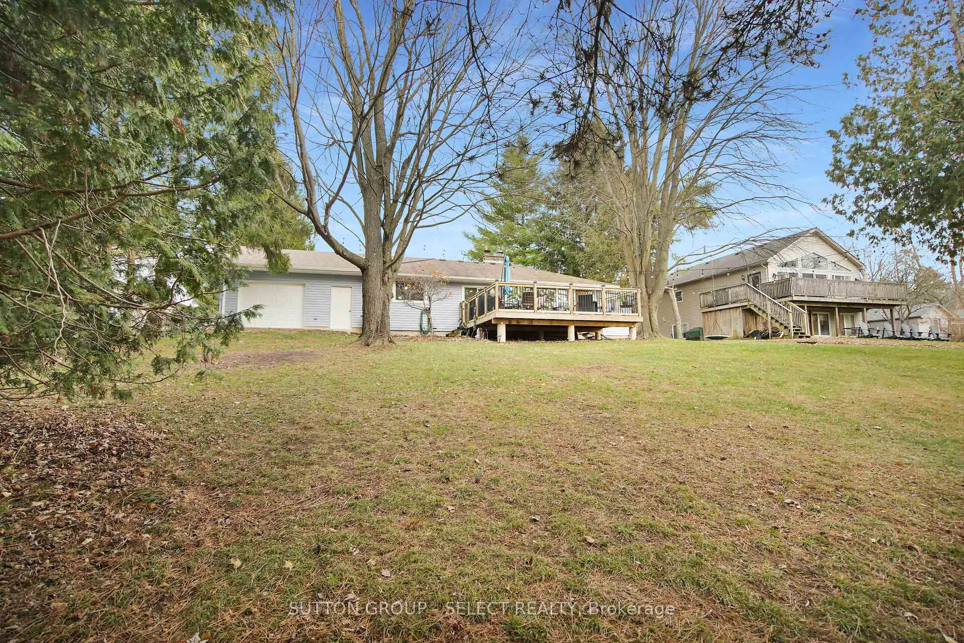 Photo 35 of 21069 Riverview Drive, Thames Centre, Rural Thames Centre — HOMEH