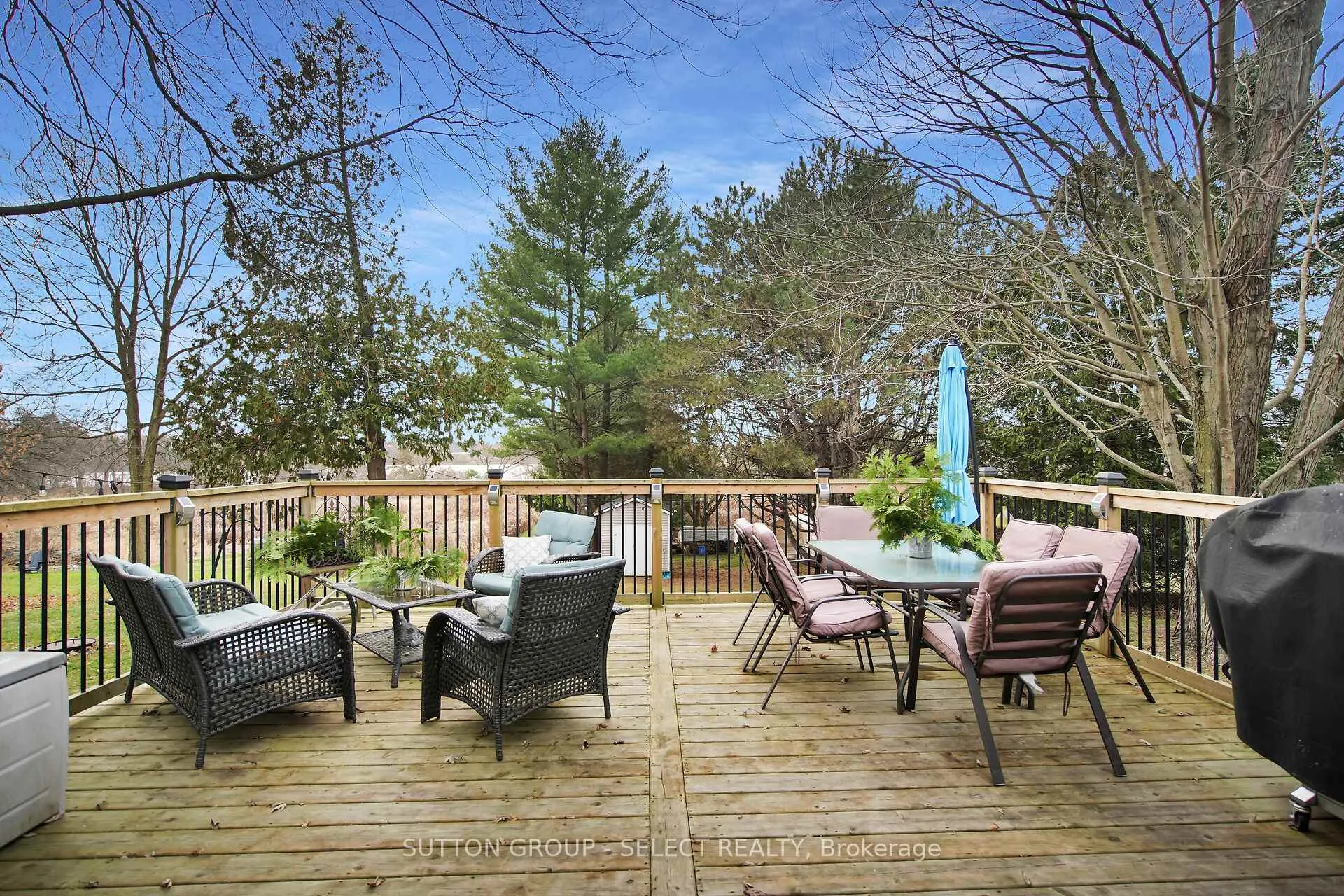 Photo 36 of 21069 Riverview Drive, Thames Centre, Rural Thames Centre — HOMEH