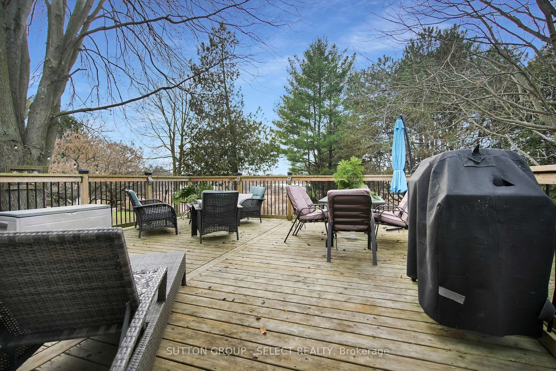 Photo 37 of 21069 Riverview Drive, Thames Centre, Rural Thames Centre — HOMEH