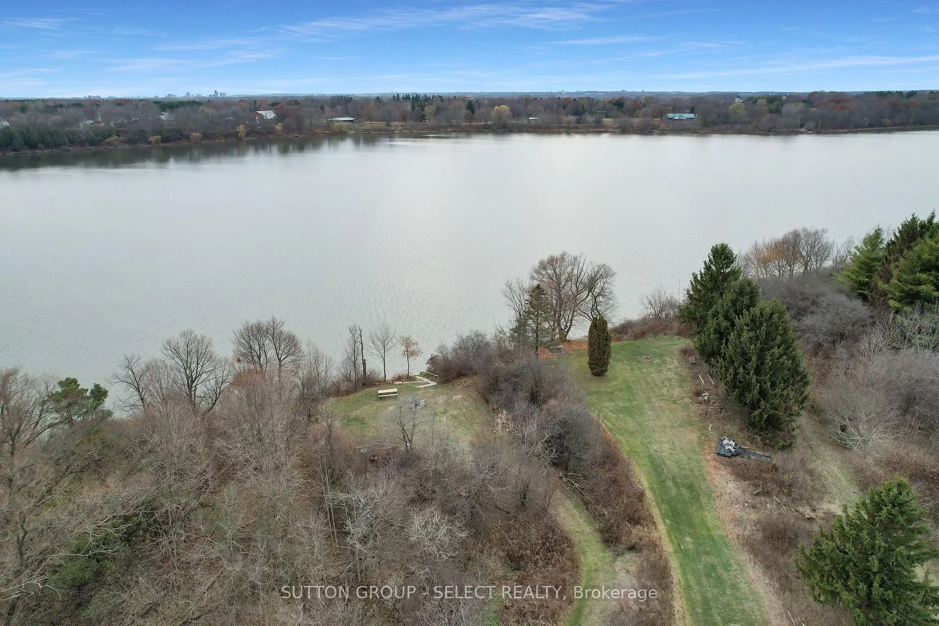 Photo 42 of 21069 Riverview Drive, Thames Centre, Rural Thames Centre — HOMEH