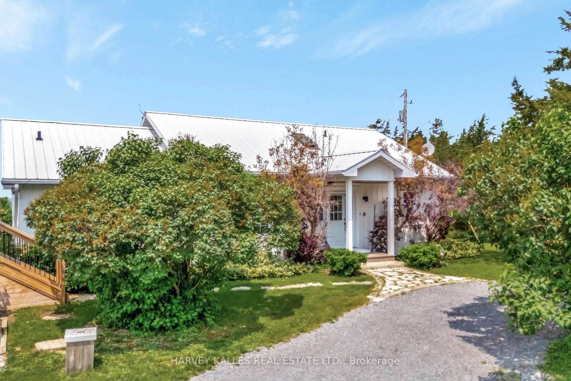 Photo 2 of 2992 County Rd 7, Prince Edward County, North Marysburg Ward — HOMEH