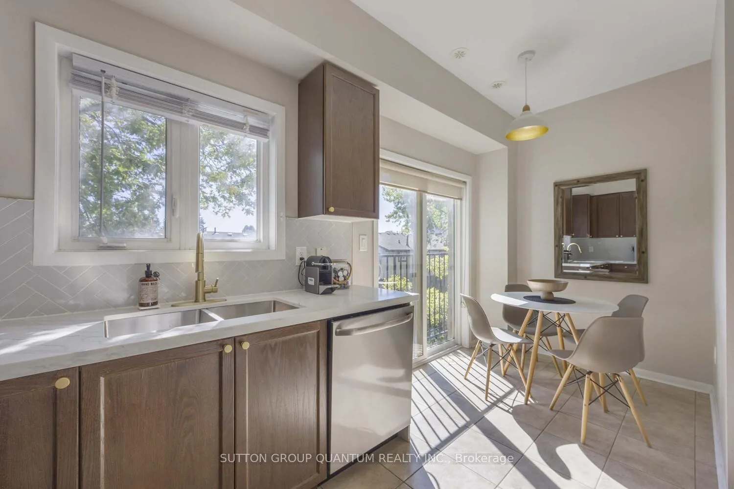 Photo 9 of Unit #38, 1250 St Martins Drive, Pickering, Bay Ridges — HOMEH