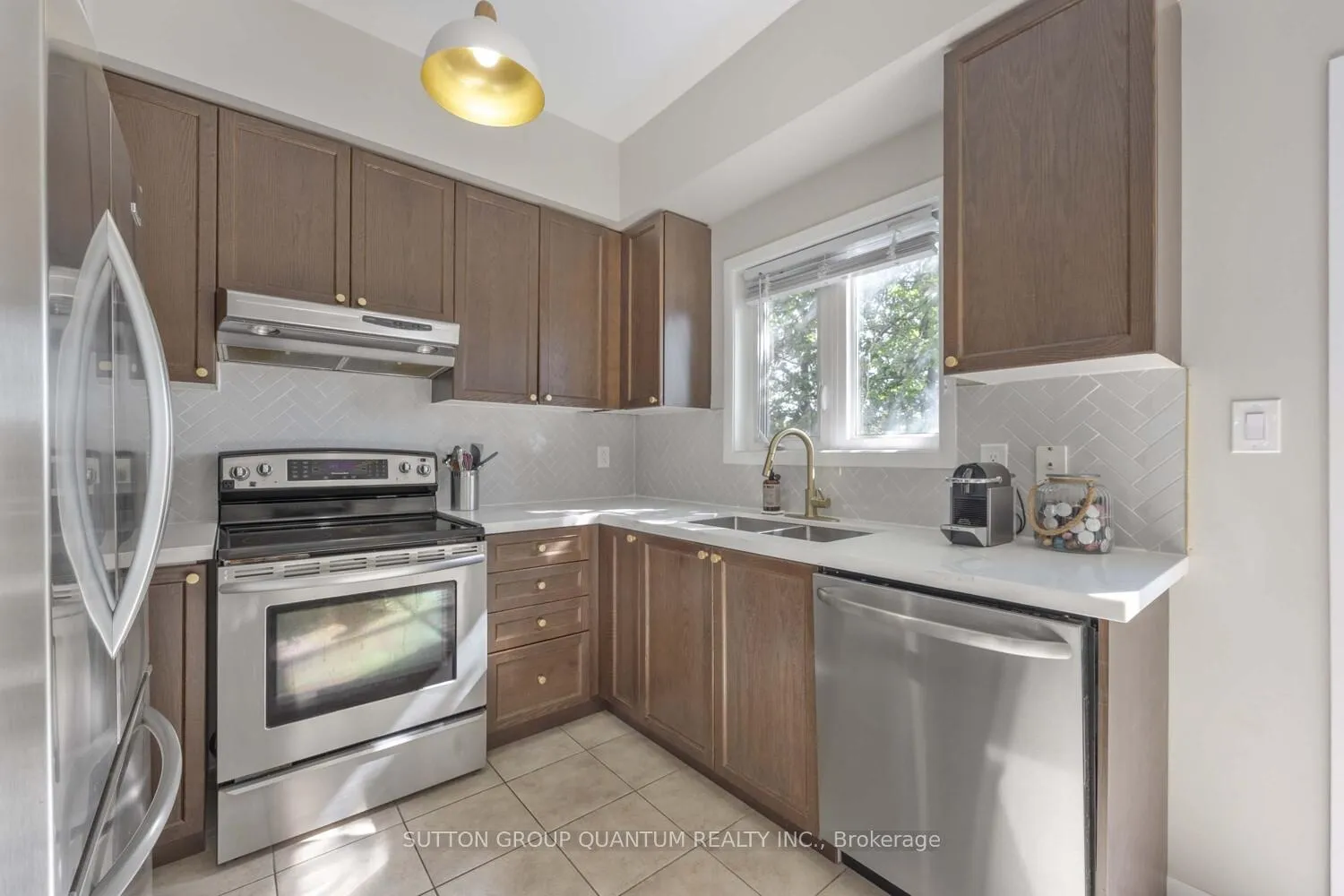 Photo 12 of Unit #38, 1250 St Martins Drive, Pickering, Bay Ridges — HOMEH
