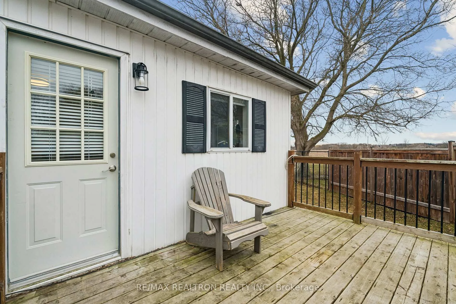 Photo 3 of 10 Pinecrest Circle, Innisfil, Cookstown — HOMEH