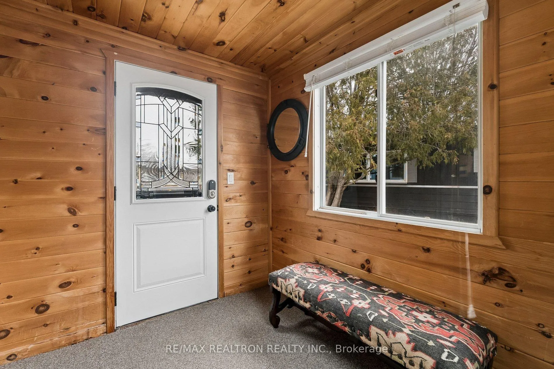 Photo 5 of 10 Pinecrest Circle, Innisfil, Cookstown — HOMEH