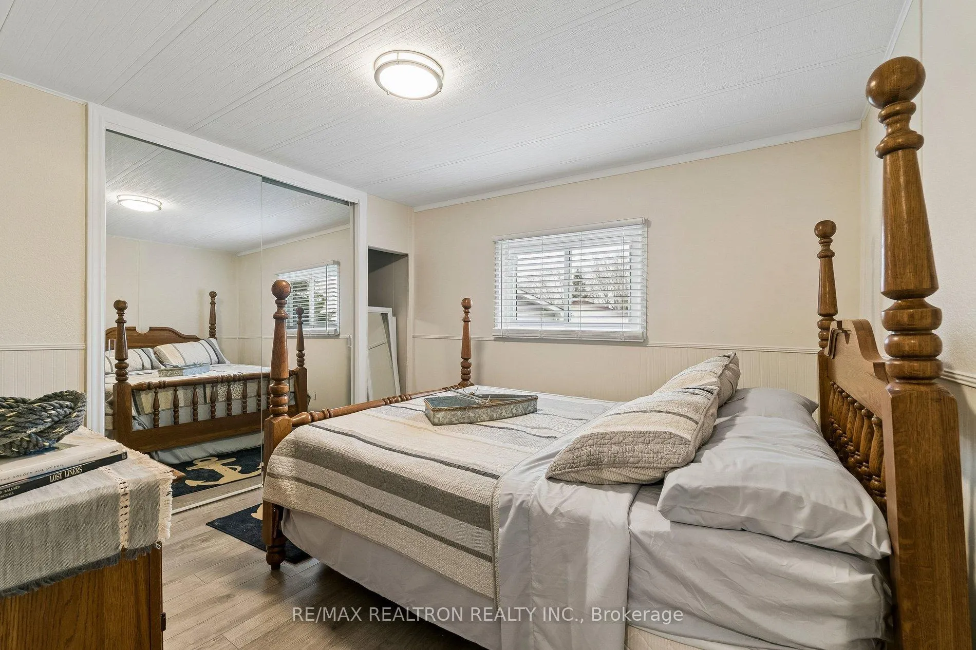 Photo 24 of 10 Pinecrest Circle, Innisfil, Cookstown — HOMEH