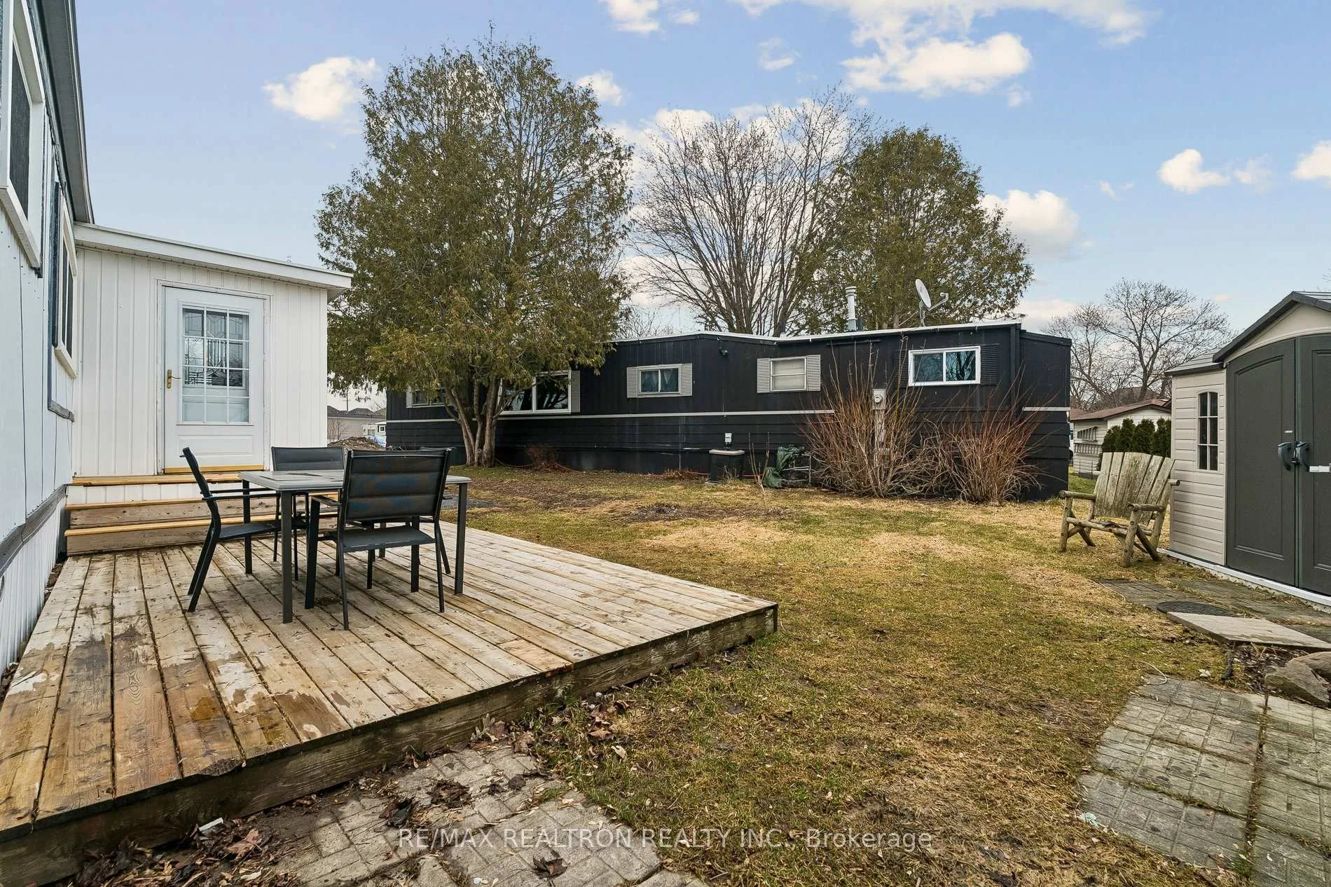 Photo 36 of 10 Pinecrest Circle, Innisfil, Cookstown — HOMEH