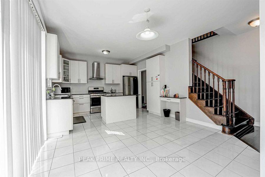Photo 5 of 140 Savoline Boulevard S, Milton, Scott — HOMEH