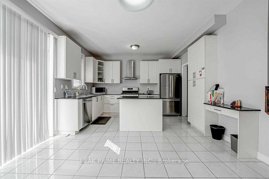 Photo 6 of 140 Savoline Boulevard S, Milton, Scott — HOMEH
