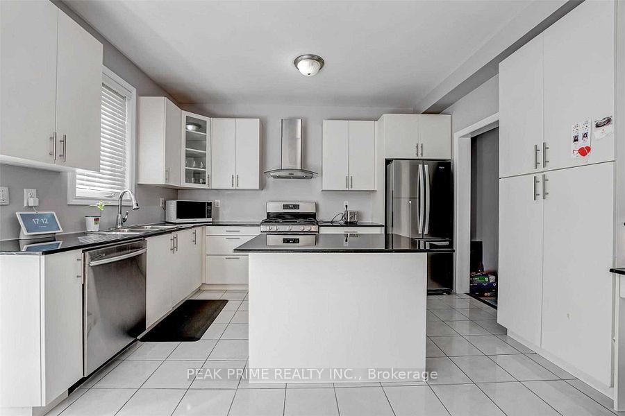 Photo 7 of 140 Savoline Boulevard S, Milton, Scott — HOMEH