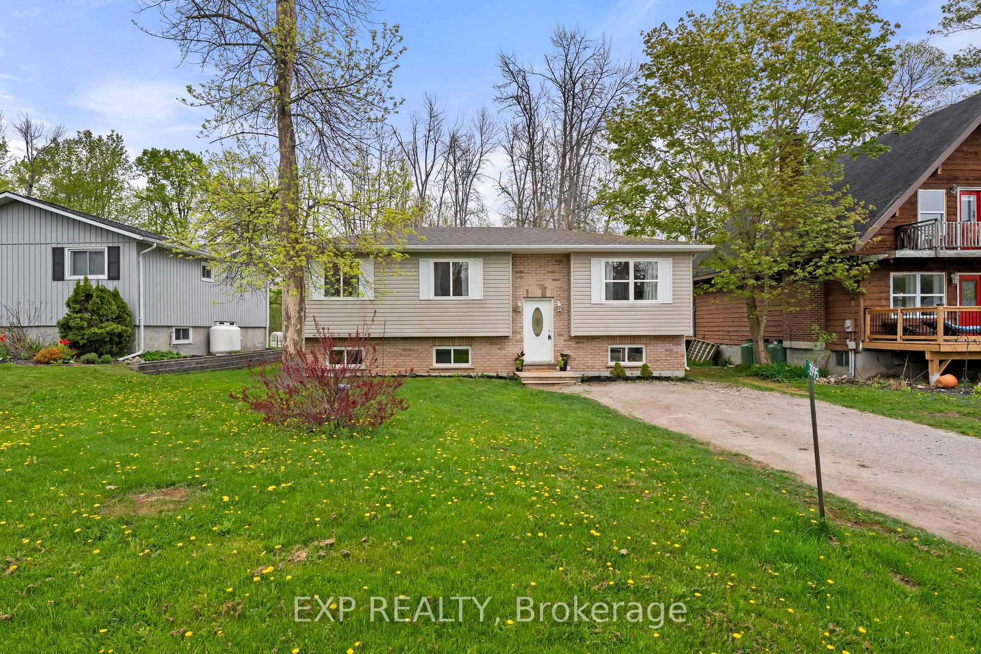Photo 2 of 3995 Woodland Drive, Ramara, Rural Ramara — HOMEH