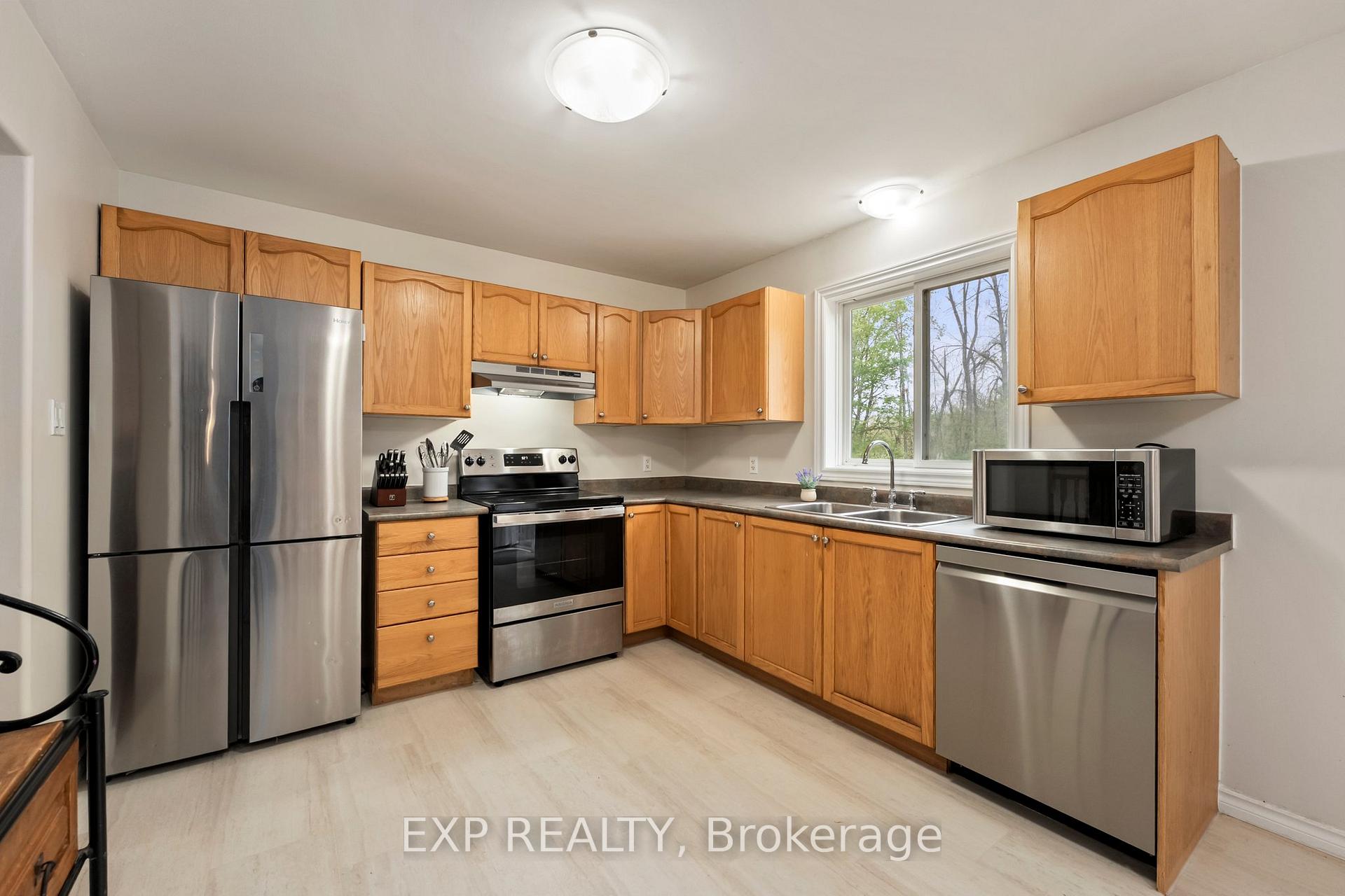 Photo 13 of 3995 Woodland Drive, Ramara, Rural Ramara — HOMEH