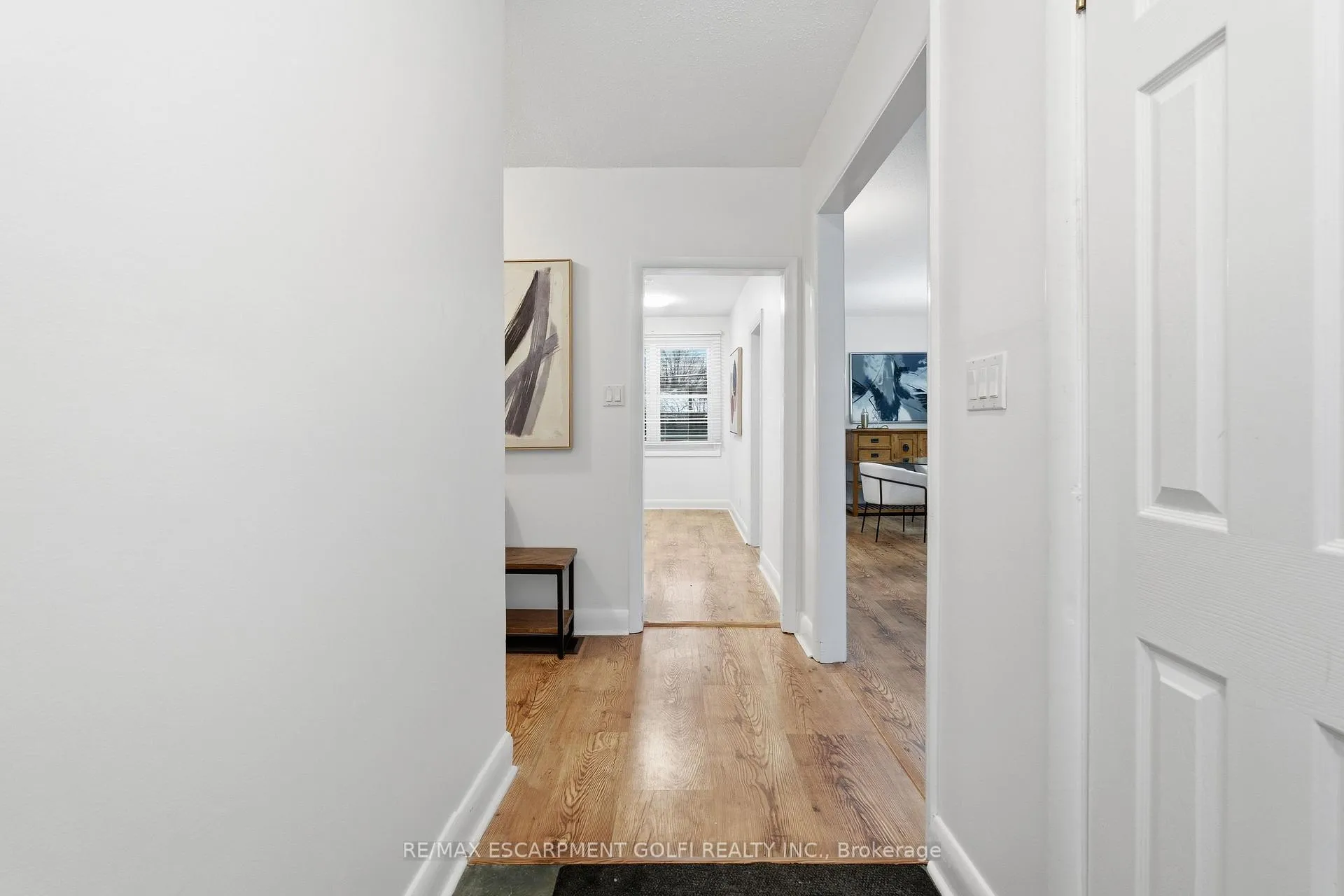 Photo 3 of 149 West 28th Street, Hamilton, Westcliffe — HOMEH
