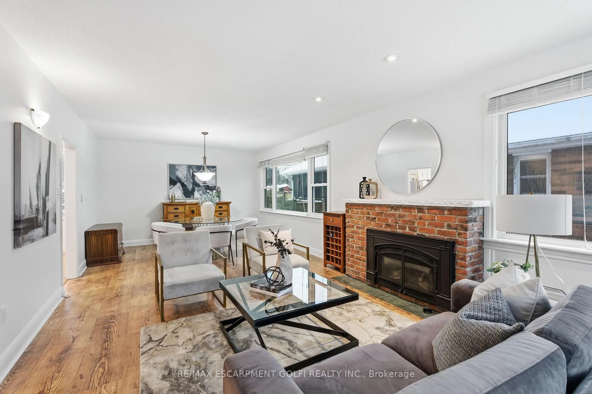 Photo 5 of 149 West 28th Street, Hamilton, Westcliffe — HOMEH
