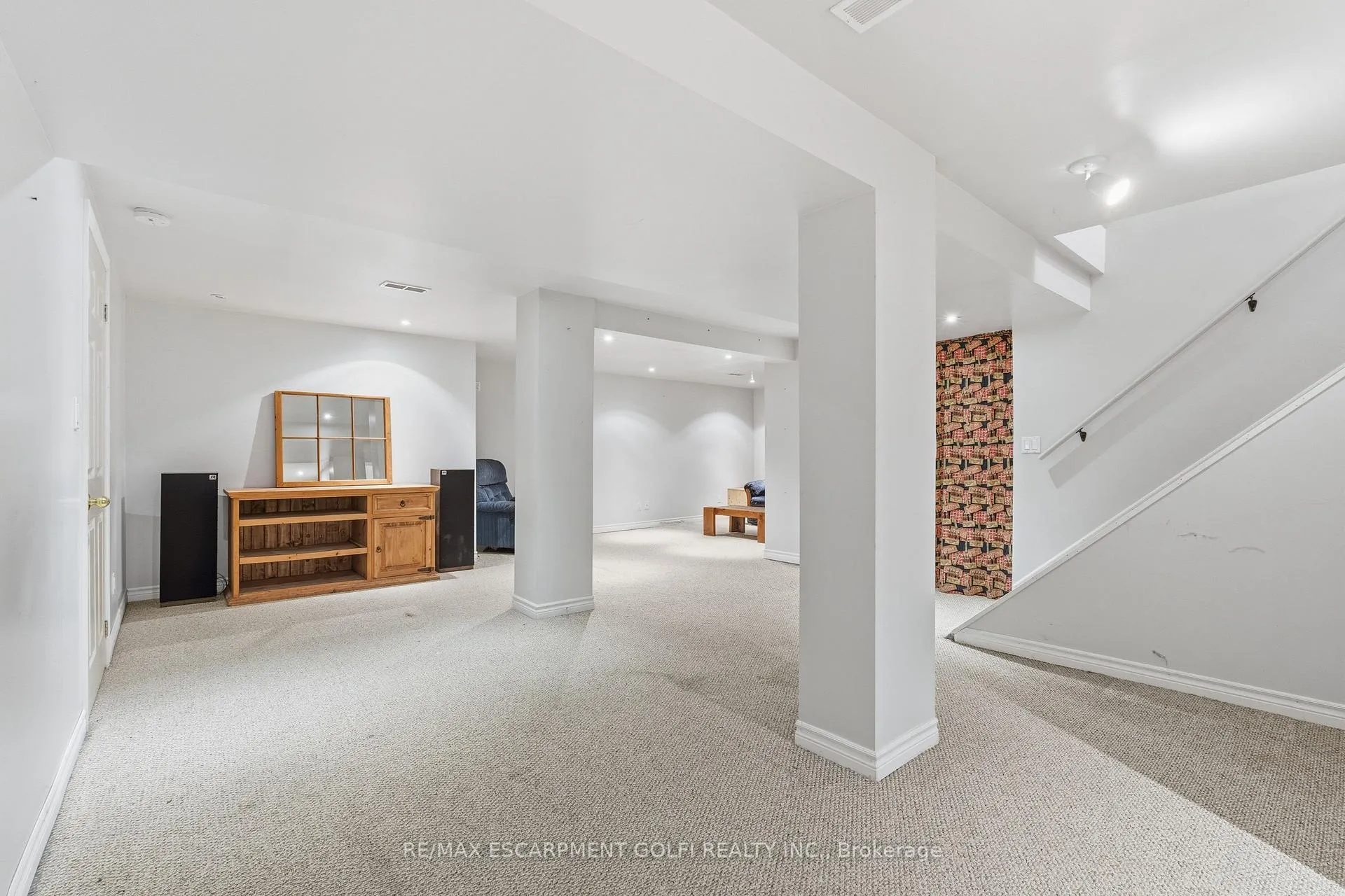 Photo 21 of 149 West 28th Street, Hamilton, Westcliffe — HOMEH