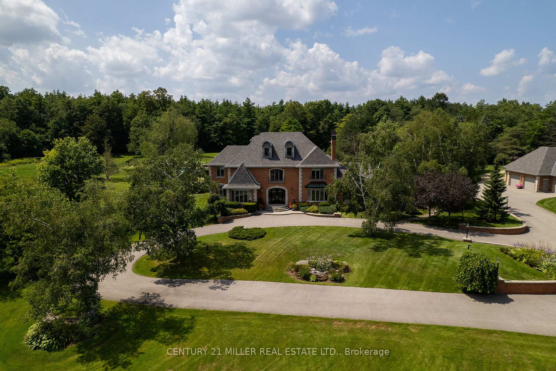 Photo 8 of 4508 Sideroad 10 North, Puslinch, Rural Puslinch West — HOMEH