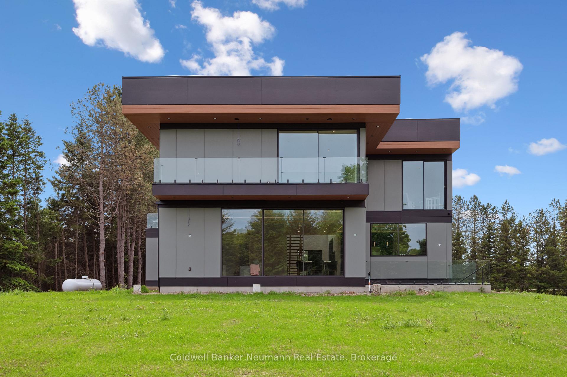 Front of 7638 Wellington Road 34